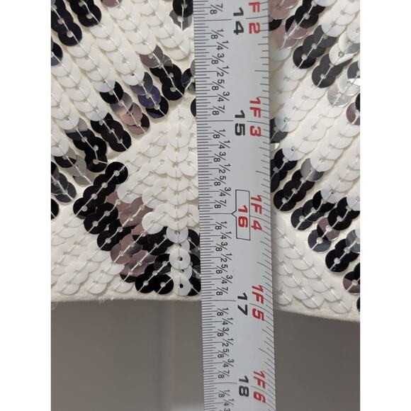 NWT! EXPRESS White Silver Aztec High Waisted Sequin Mini Skirt Bodycon Size M - Picture 11 of 12